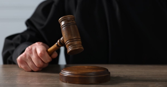 judge in court